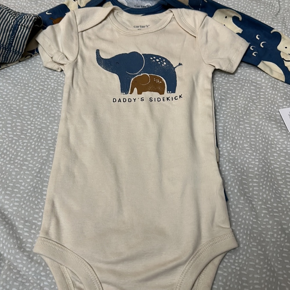 NWT Carter’s baby Set of three one pants and tow tops  size 12 Months - Picture 6 of 15